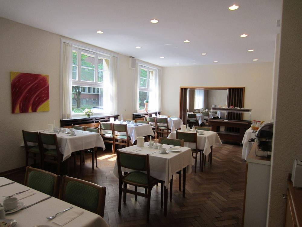 Gildenhof An Den Westfalenhallen 도르트문트 외부 사진